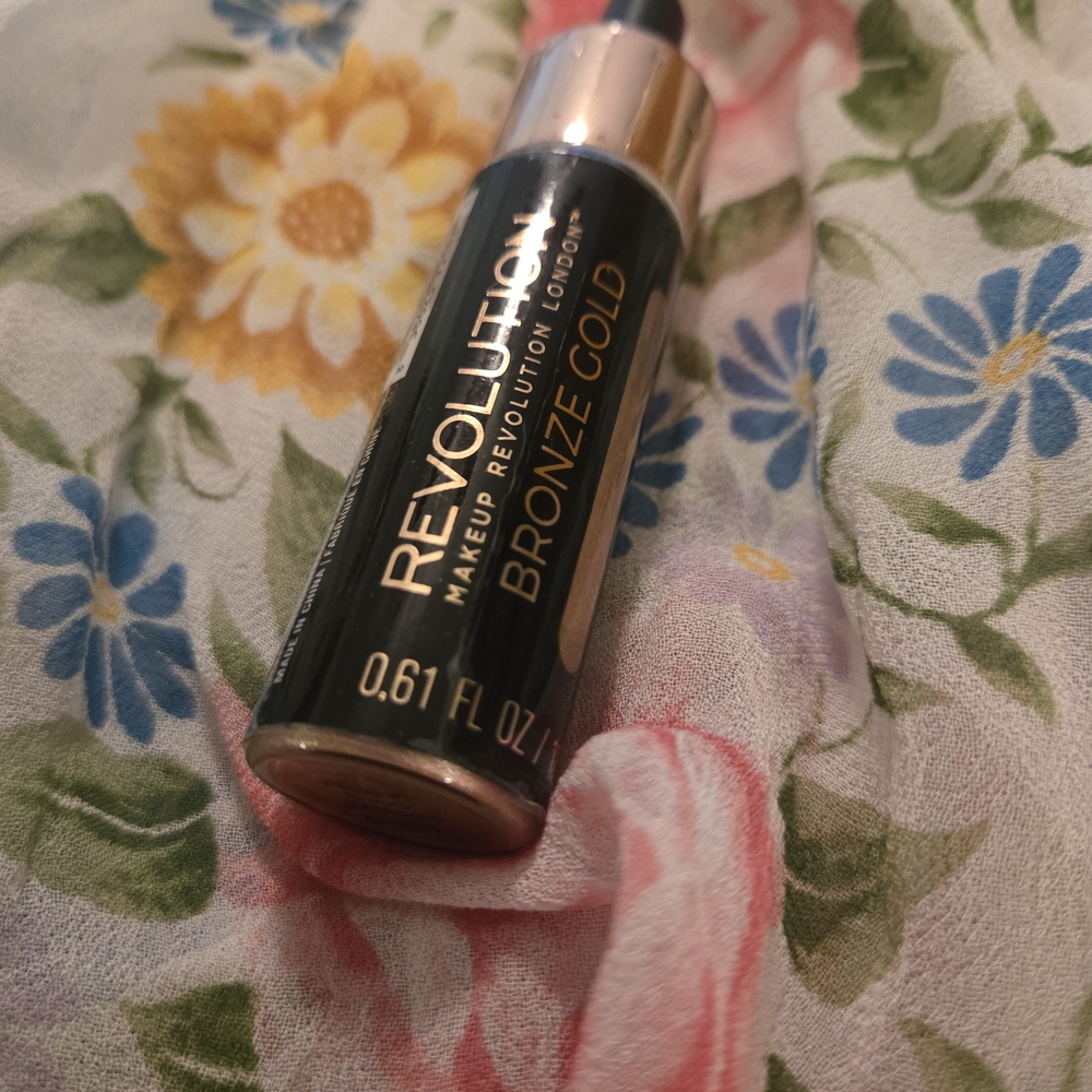 Revolution Bronze Gold Liquid Highlighter